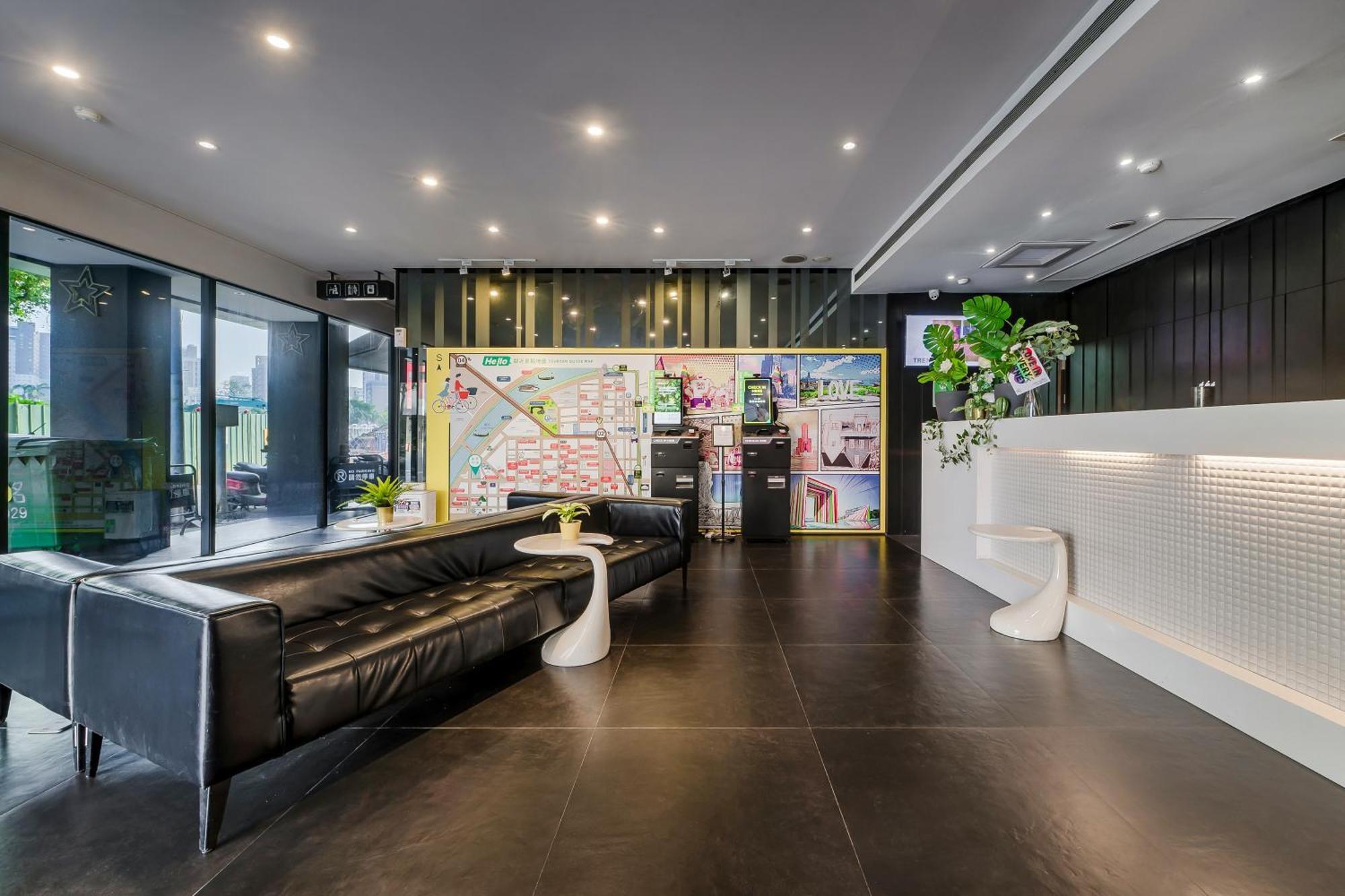 Check Inn Express Kaohsiung Love River Экстерьер фото