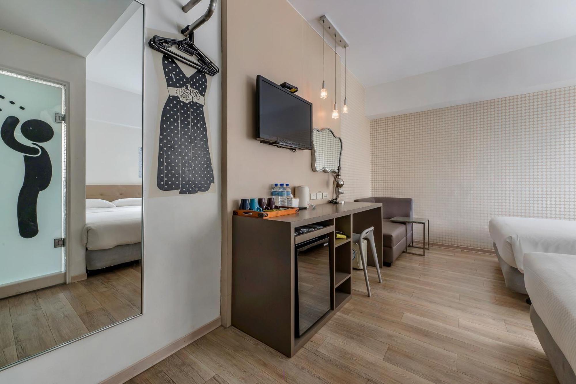 Check Inn Express Kaohsiung Love River Экстерьер фото