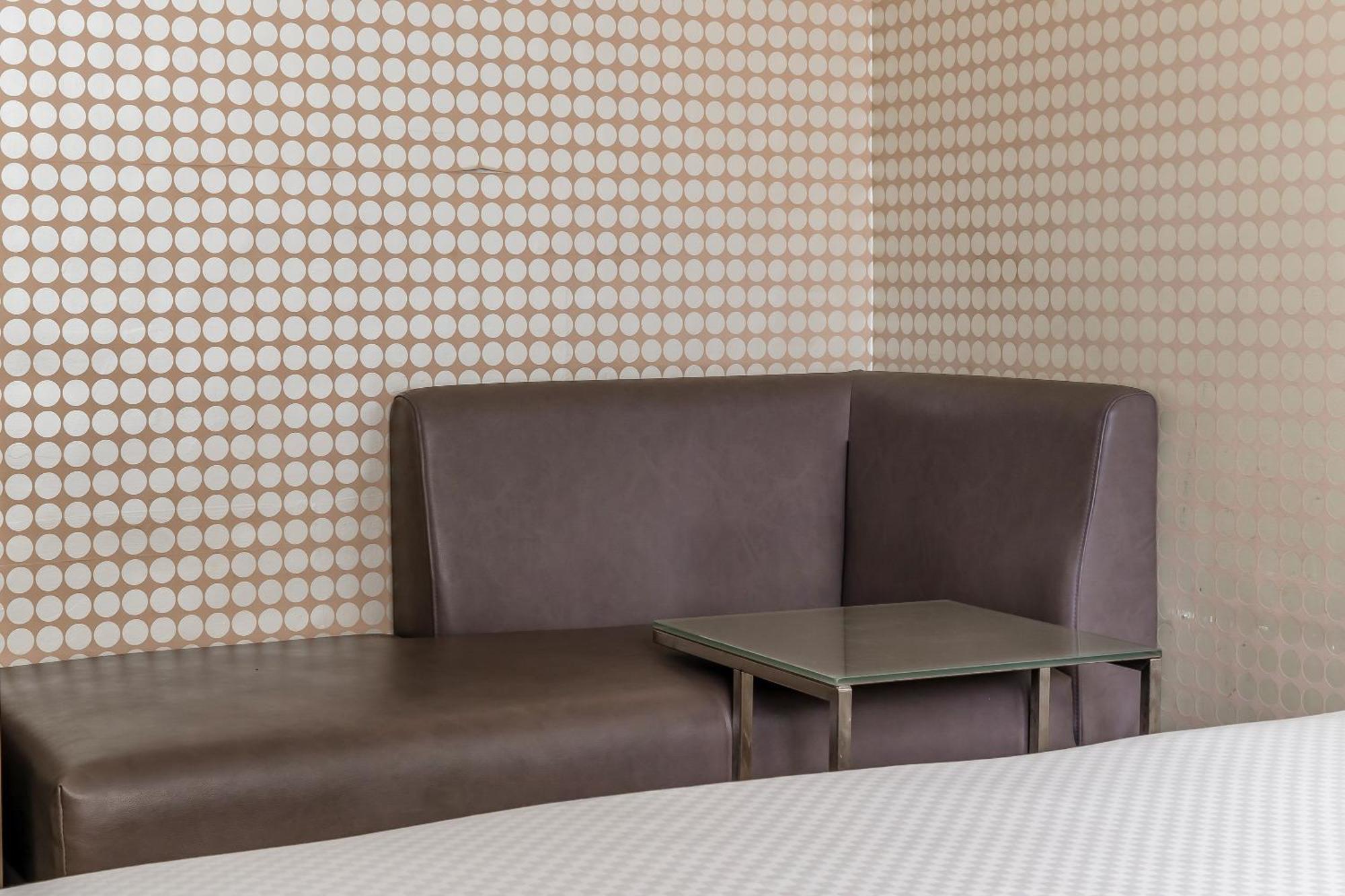 Check Inn Express Kaohsiung Love River Экстерьер фото