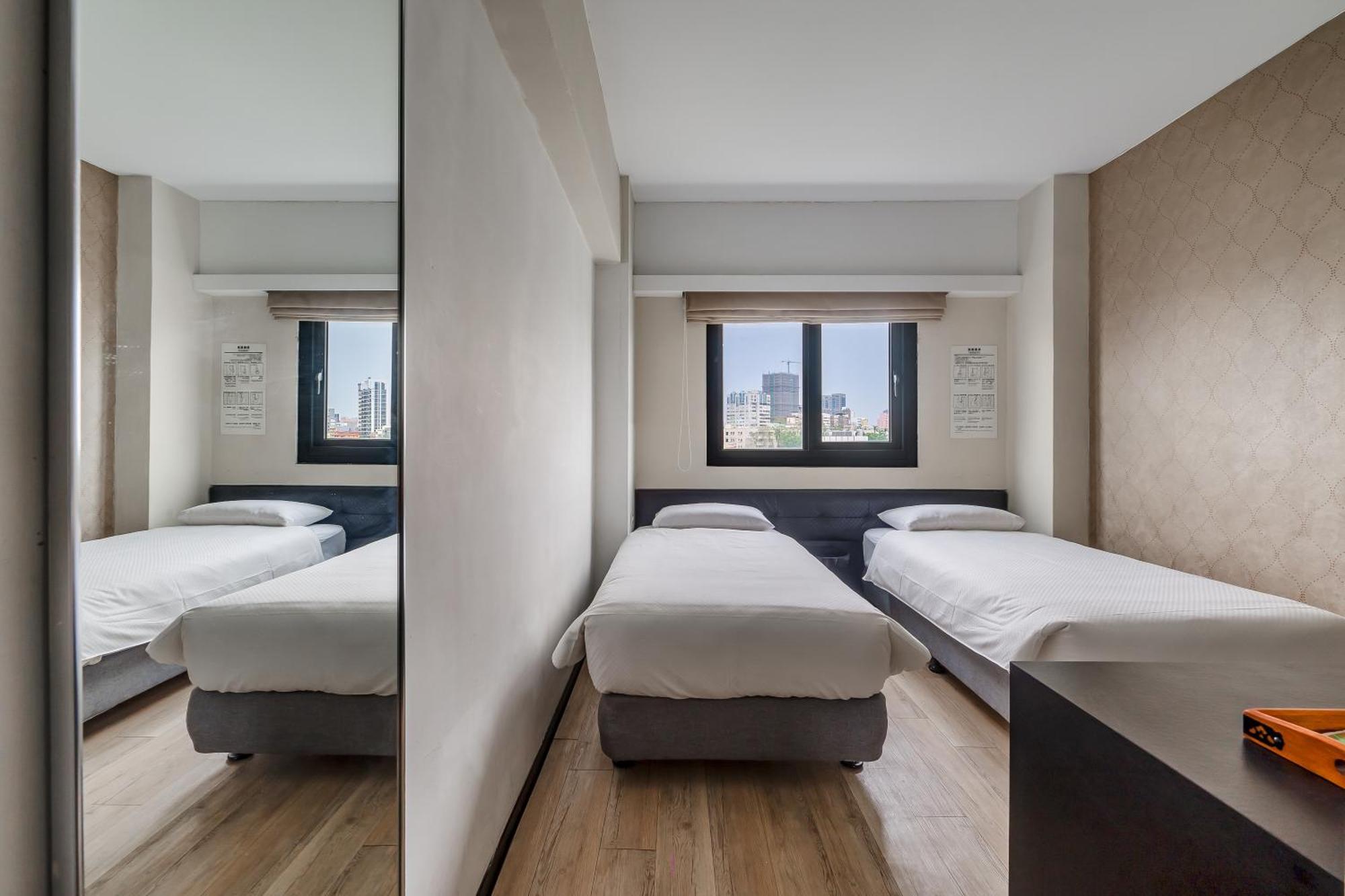 Check Inn Express Kaohsiung Love River Экстерьер фото