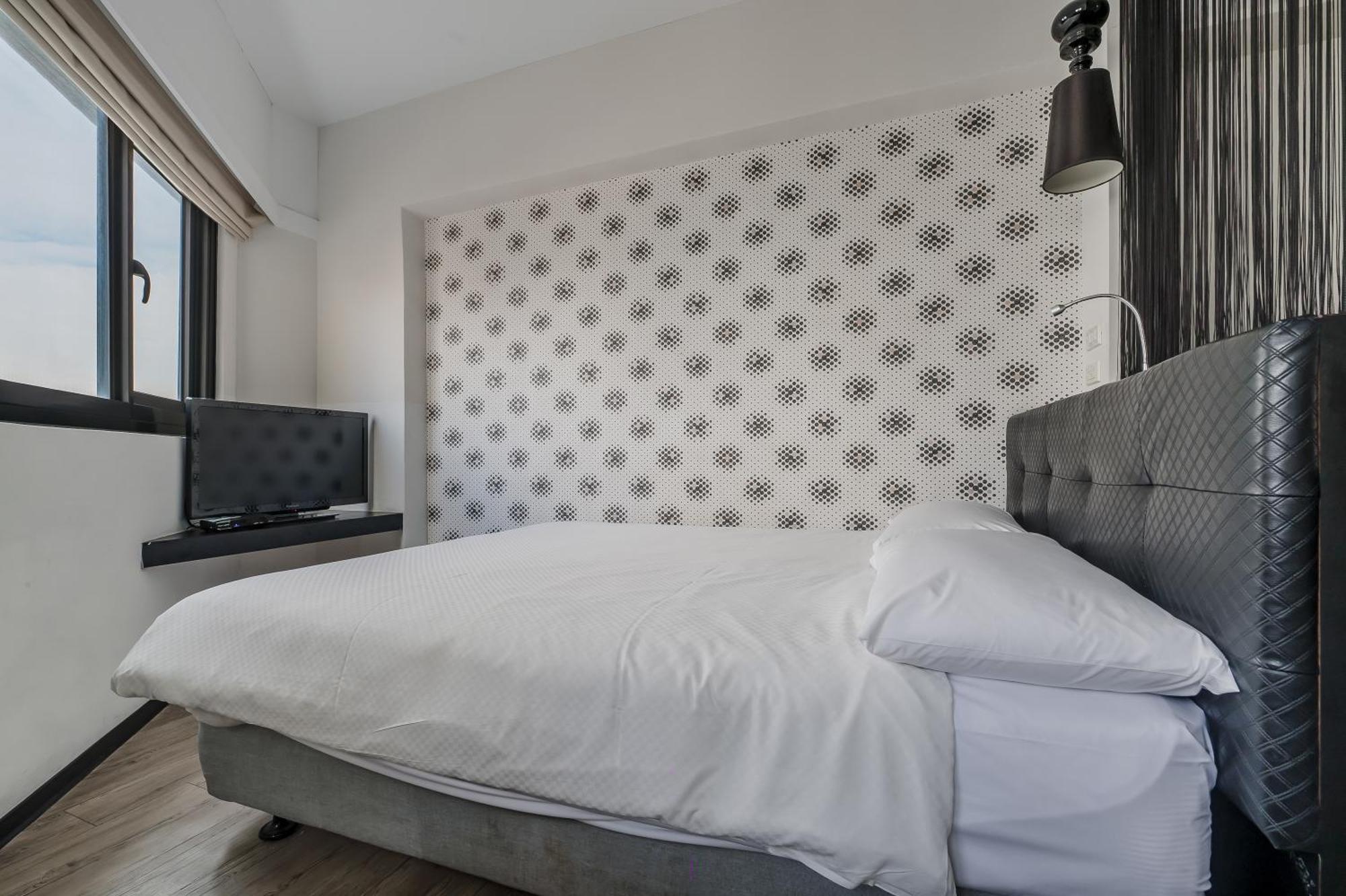 Check Inn Express Kaohsiung Love River Экстерьер фото